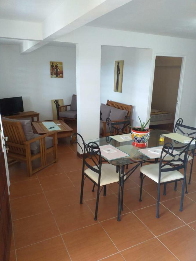 Ericka Et Francois Apartment Quartier Monplaisir Екстериор снимка